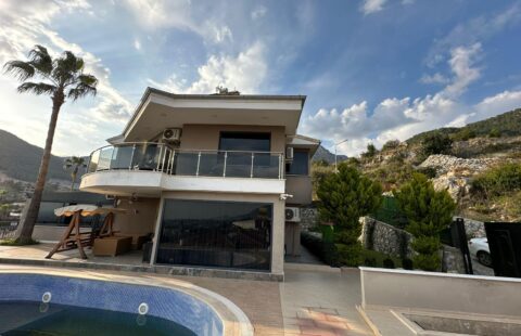Luxurious Citizenship Villa in Alanya with Pool, and Cinema