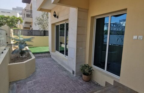 Beachfront Living | Panoramic View | High Floor | Beachfront Living - Stunning Palm Views in Dubai