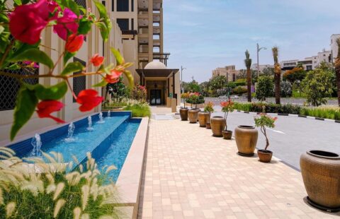 Beachfront Living | Resort Style | Beachfront Living | High Floor - Stunning Palm Views in Dubai