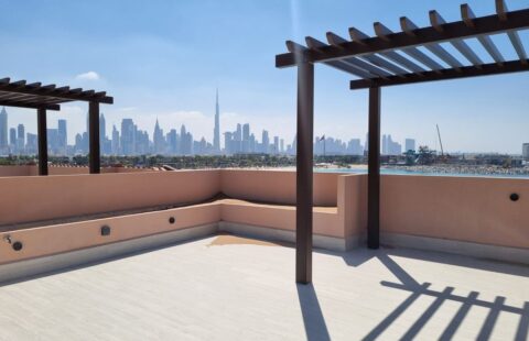 Scenic Views | Waterfront View | Spacious Apt | Premium Location - Premium Dubai Location