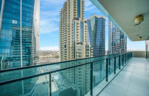 Scenic Views | Spacious 1 Bed | High Floor | Panoramic View - Premium Dubai Location
