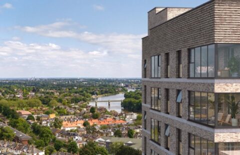 Brentford’un Kalbinde Lüks Yaşam