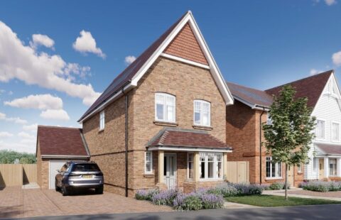 Freehold 3 Bedroom Detached House for Sale in Cranleigh Surrey