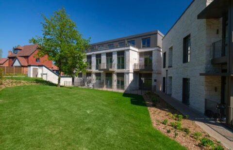 Kent Stylish 2-Bedroom Apartment for Sale in Gillespie House