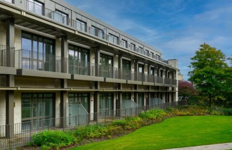 Luxury 2-Bedroom Apartment for Sale in Oakhill, Kent