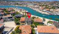 Houses for sale in Cesme Izmir in İzmir with 284 m² of space.