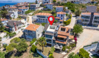 Houses for sale in Cesme Izmir in İzmir with 284 m² of space.