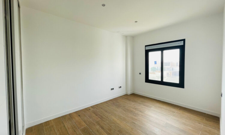 Houses for sale in Benalmádena Málaga in Málaga with 694 m² of space.