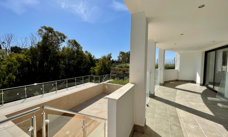 Houses for sale in Benalmádena Málaga in Málaga with 694 m² of space.