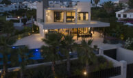 Houses for sale in Marbella Málaga in Málaga with 786 m² of space.