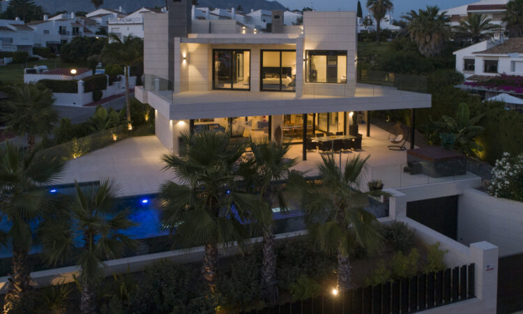 Houses for sale in Marbella Málaga in Málaga with 786 m² of space.