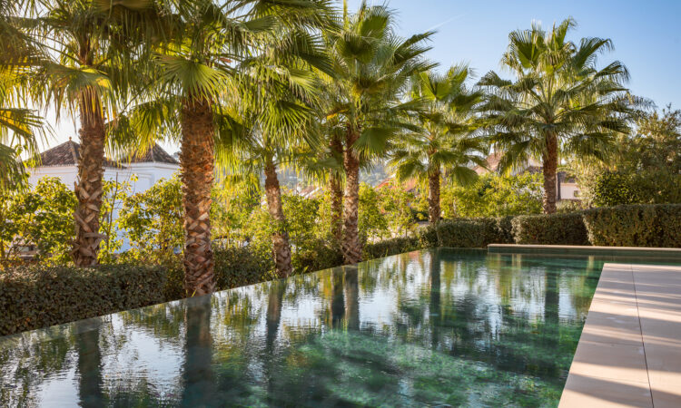 Houses for sale in Marbella Málaga in Málaga with 786 m² of space.