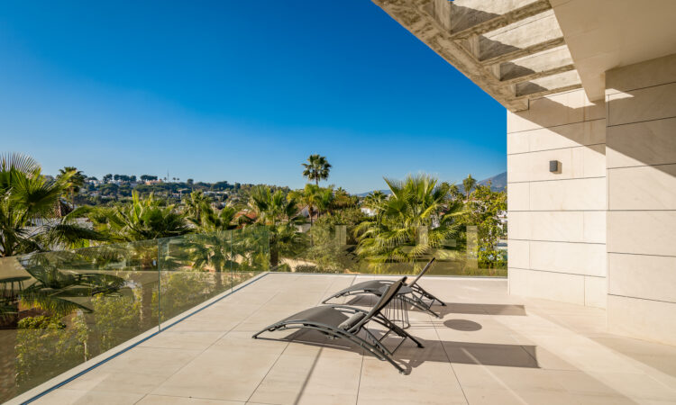 Houses for sale in Marbella Málaga in Málaga with 786 m² of space.