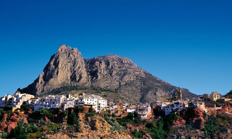 Apartments for sale in Finestrat Alicante in Alicante with 134 m² of space.