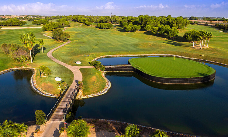 Houses for sale in Pilar de la Horadada Alicante in Alicante with 111 m² of space.