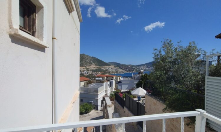 Apartments for sale in Kas Antalya in Antalya with 77 m² of space.