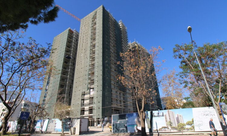 Apartments for sale in Muratpasa Antalya in Antalya with 170 m² of space.