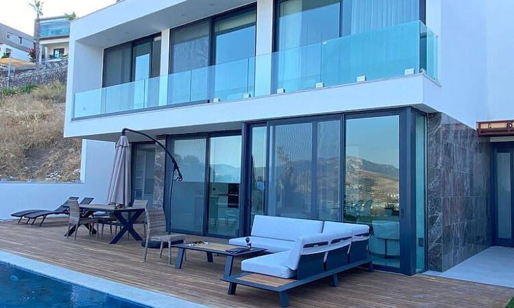 Houses for sale in Bodrum Mugla in Muğla with 300 m² of space.