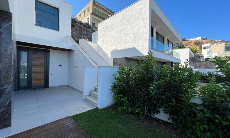 Houses for sale in Bodrum Mugla in Muğla with 300 m² of space.