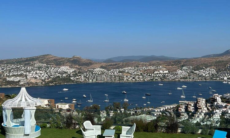 Houses for sale in Bodrum Mugla in Muğla with 300 m² of space.