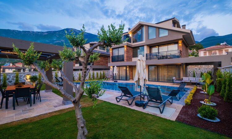 Houses for sale in Fethiye Mugla in Muğla with 254 m² of space.