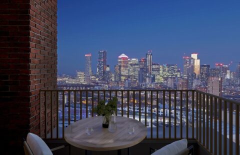 Modern Apartments in Regenerating Bermondsey, Zone 2