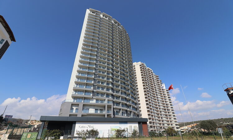 Apartments for sale in Erdemli Mersin in Mersin with 98 m² of space.