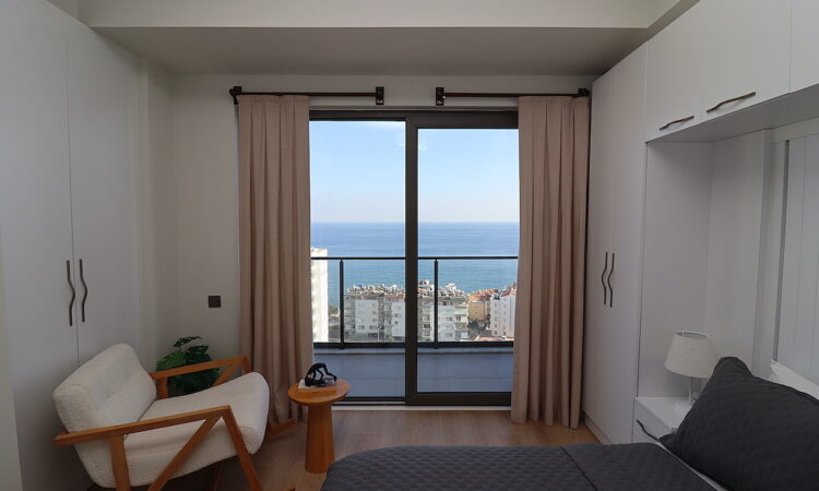 Apartments for sale in Erdemli Mersin in Mersin with 98 m² of space.