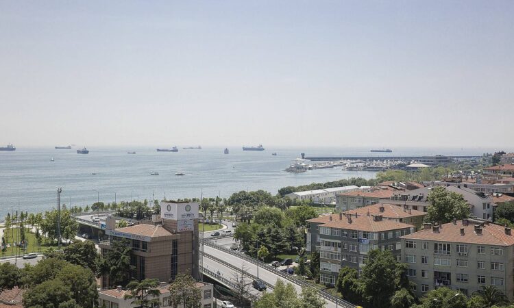 Apartments for sale in Bakirkoy Istanbul in İstanbul with 85 m² of space.