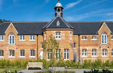 London Historical 3-Bedroom Mews Home for Sale in Trent Park