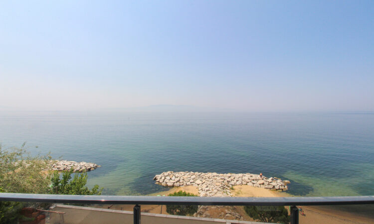 Apartments for sale in Armutlu Yalova in Yalova with 140 m² of space.