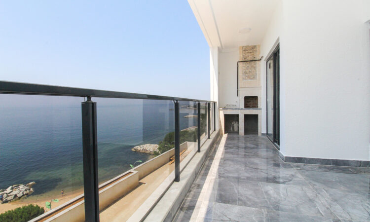 Apartments for sale in Armutlu Yalova in Yalova with 140 m² of space.