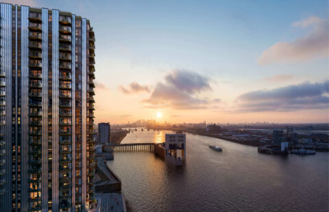 Spacious 2-Bedroom Apartment in Woolwich, London