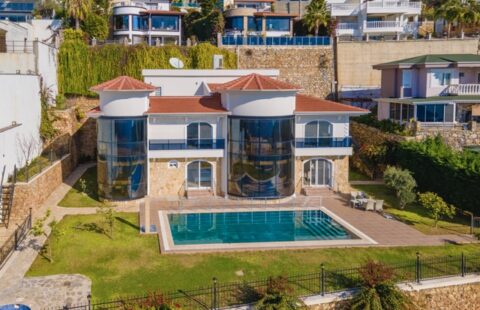 Impressive Luxury Villa in Bektas, Alanya with Private Pool