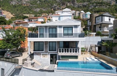 Modern 3-Bedroom Villa in Bektas, Alanya With Private Pool and Sea Views