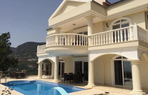 Majestic Villa with Stunning Sea Views in Bektas, Alanya