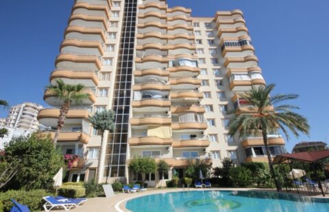 Spacious and Fully Furnished 2+1 Apartment in Mahmutlar with South-West Views
