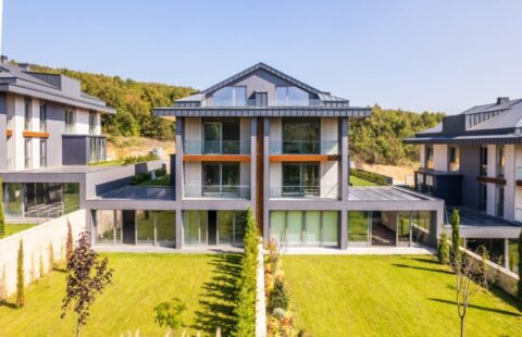 Villas with Large Gardens and Nature Views in Istanbul