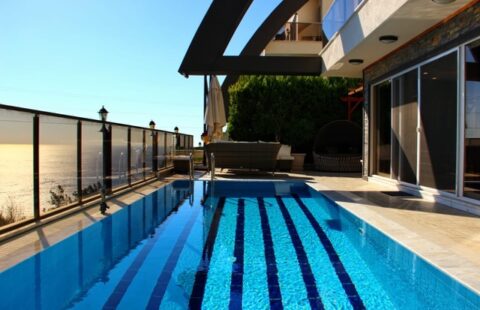 Direct Sea View and In Front Of The Sea Villa in Kargicak, Alanya