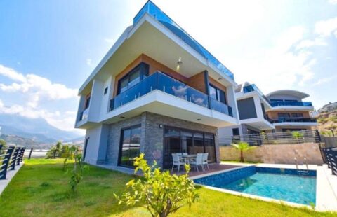Luxury Villa in Alanya in Kargicak with Private Pool, Sauna & Turkish Bath