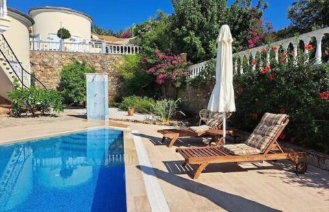 Spacious 3-Bedroom Villa Alanya with Private Pool and Sea Views in Kargicak