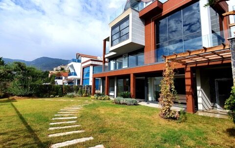 Luxury Villa in Alanya Stunning Sea Views and Private Pool