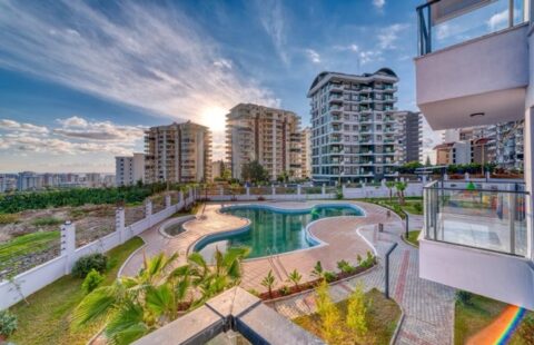 Luxury Furnished 2-Bedroom Reverse Duplex with Full Amenities in Mahmutlar, Alanya