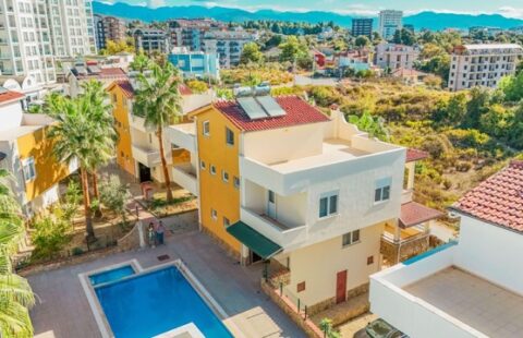 Spacious 3+1 Villa with Nature Views and Private Garden in Avsallar, Alanya
