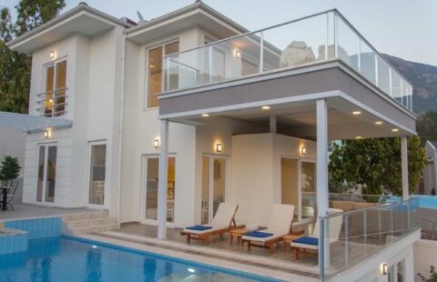 Furnished 4-Bedroom Villa with Garden and Pool In Fethiye