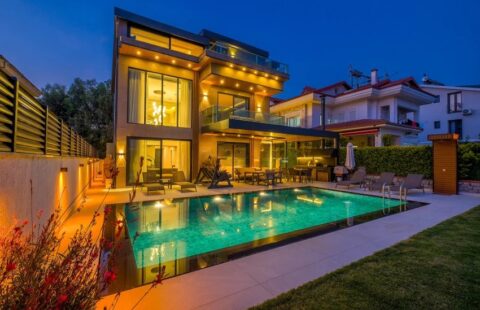 Fethiye Luxury Villa with Private Pool in Central Akarca