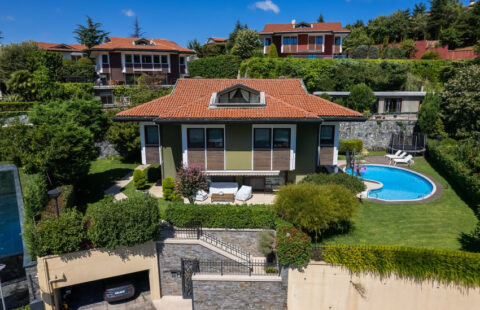 Exclusive Detached Villa with Private Pool and Bosphorus View in Sarıyer, Istanbul