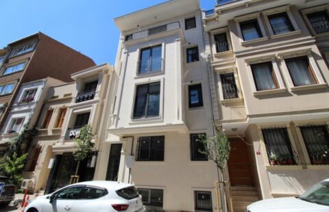 Furnished Six-Flat Building for Sale in Fatih, Istanbul