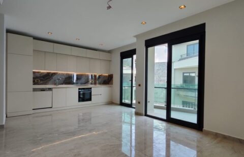 Elegant Duplex 2+1 Apartment in the Heart of Alanya – Steps from the Beach