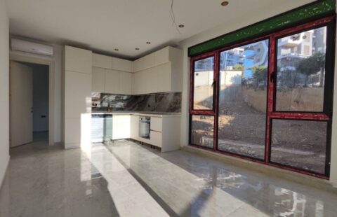 Modern 1+1 Apartment in Tosmur – A Coastal Retreat Just 120 Meters from the Sea